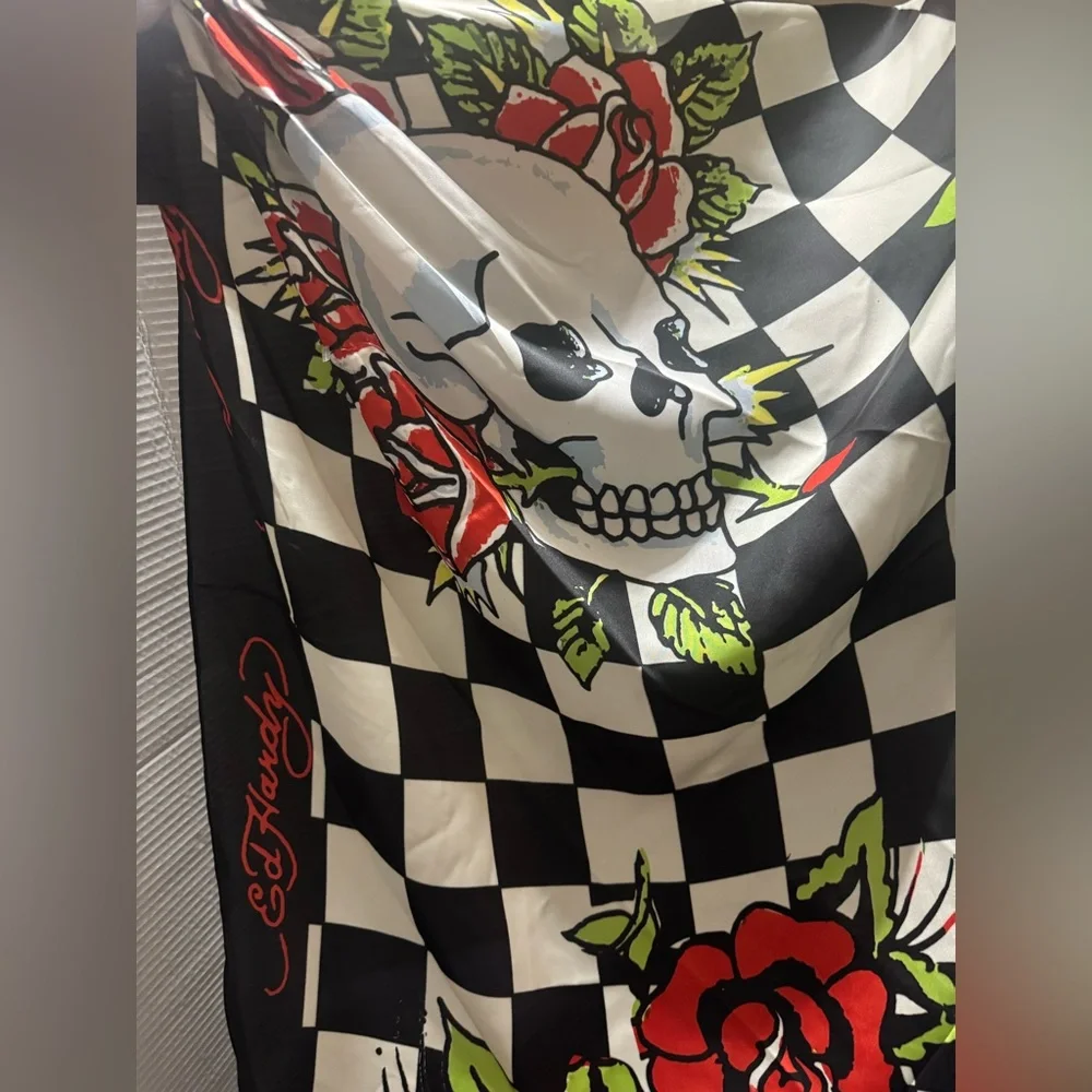 Ed Hardy Checkered Skull and Roses Scarf BNWT - Picture 5 of 9